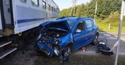 Wjechali pod pociąg. 18-letni kierowca miał prawo jazdy od 4 tygodni