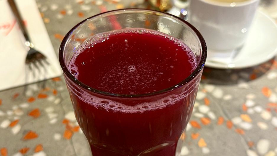 Co dzieje się w ciele, gdy pijesz sok z granatu regularnie?