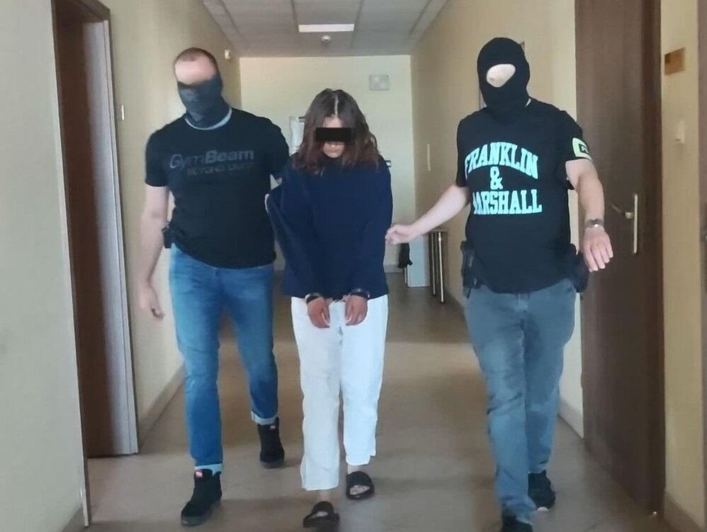 Zduńska Wola. 6-letni chłopiec znaleziony martwy w mieszkaniu. Zarzuty dla matki dziecka i jej konkubenta