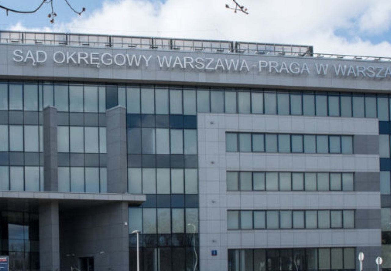 12 lat więzienia dla zabójcy z Białołęki. Nożem zadźgał partnerkę