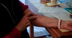 Wzięli krew stulatków pod lupę. Zaskakujące wyniki badania