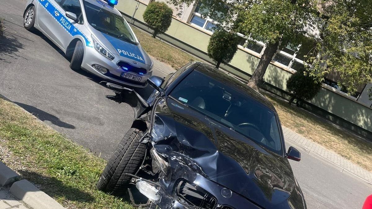 Pijany kierowca bmw zniszczył na parkingu aż sześć zaparkowanych aut