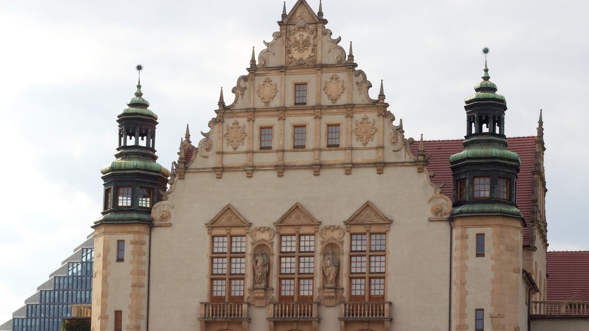 Budynek Uniwersytetu im. Adama Mickiewicza