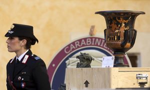 Ponad 300 wykradzionych antycznych artefaktów. Wróciły z USA do Włoch