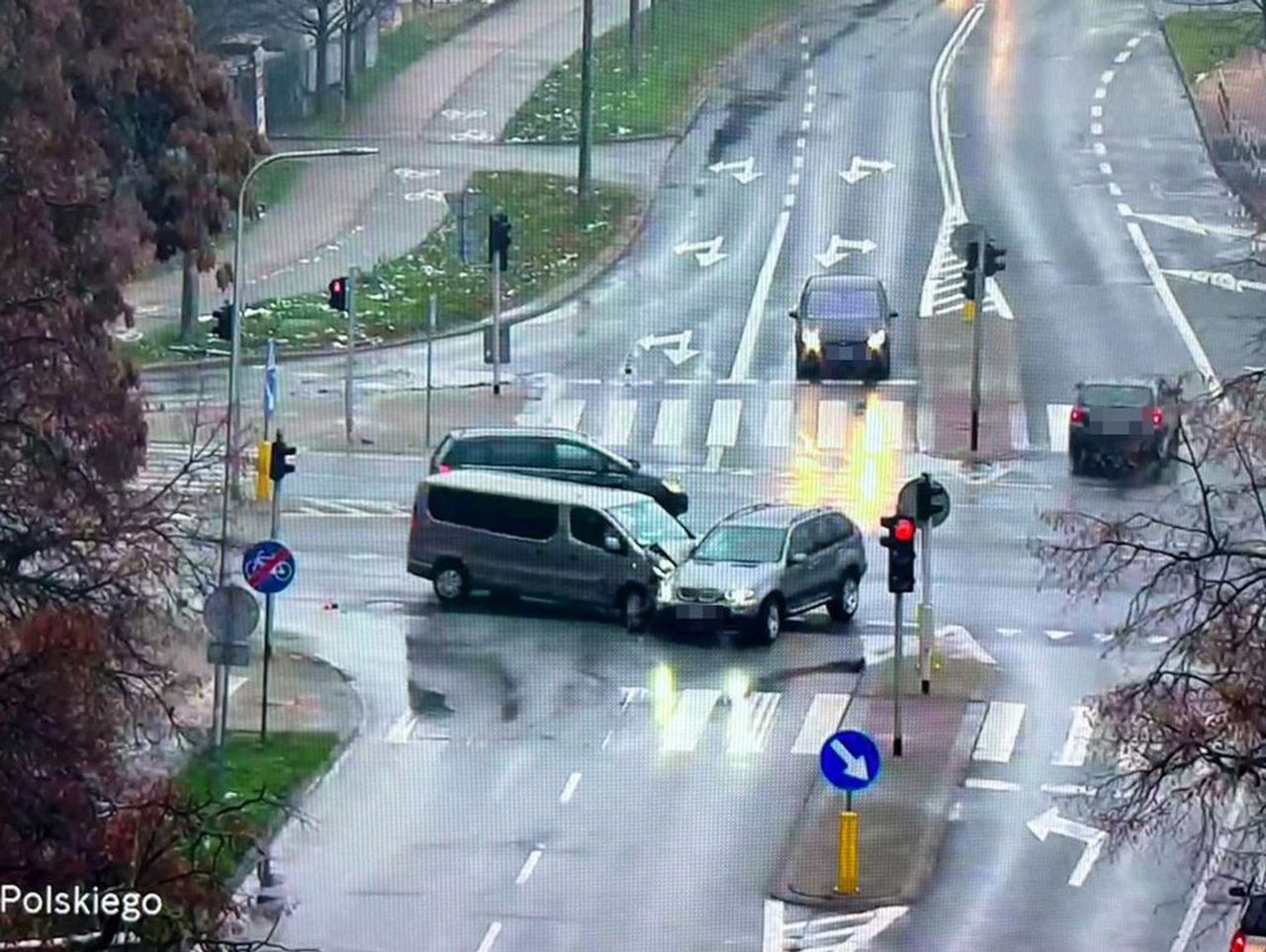 Puławy: Wymuszenie i kolizja na skrzyżowaniu