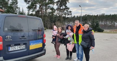 Aktor Andrzej Wejngold z potrzeby serca pomaga Ukraińcom. Przetransportował do Polski kolejną rodzinę z Mikołajewa