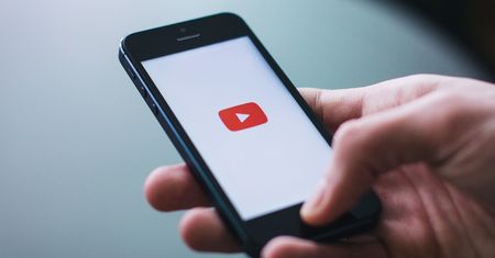 YouTube Music na urządzeniach z systemem Android 10. Google uśmierci Play Music
