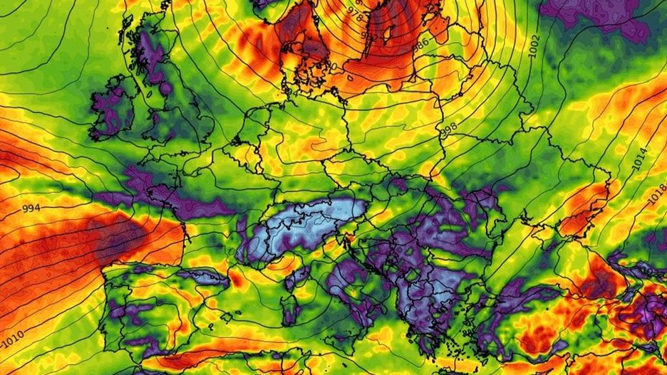 Mocno zawieje. "Nurkujący" niż nadciąga nad Polskę