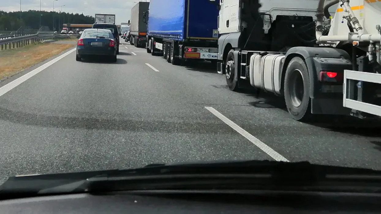 Zdarzenia na autostradzie A1. Zdjęcie ilustracyjne