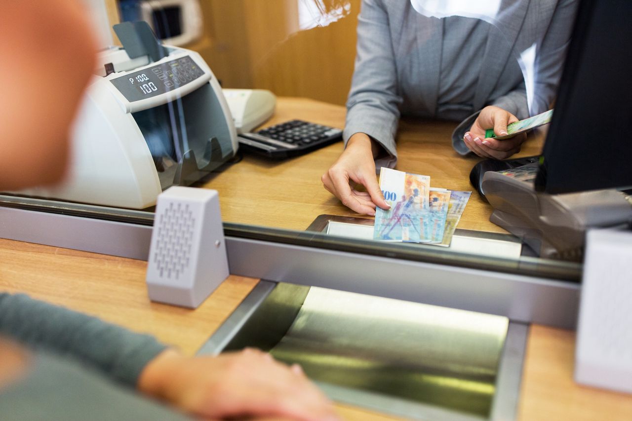 Jak działa kantor i jak z niego korzystać?