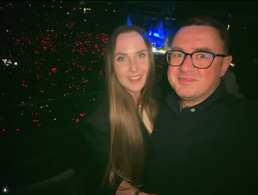 Miłosz Motyka z żoną