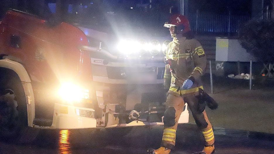 Na miejsce została wezwana m.in. straż pożarna.