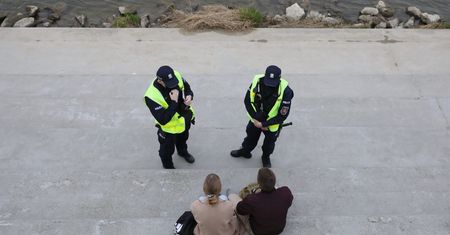 Nieprzestrzeganie obostrzeń w Polsce. Policja podaje liczby