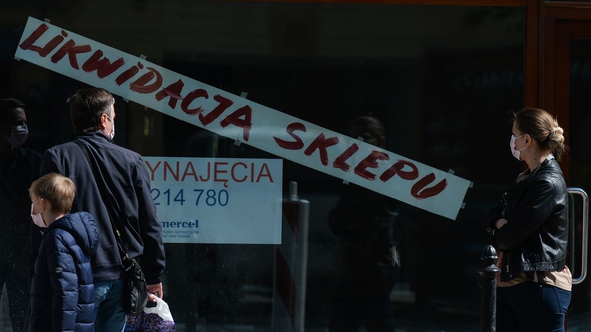 Likwidacja sklepu. Polska gospodarka w tzrecim kwartale 