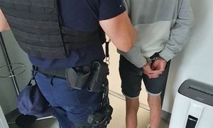 Czarna peruka i cudzy apartament. 16-latek chciał wyłudzić 40 tys. złotych