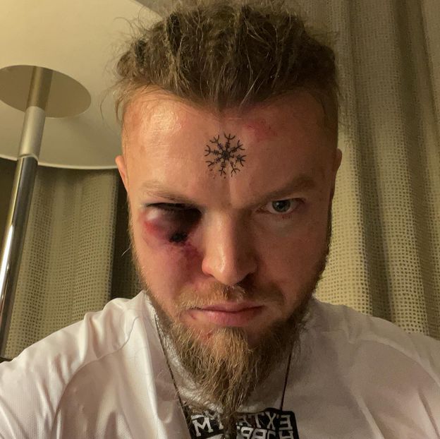 Sylwester Wardęga BOI SIĘ O ŻYCIE?! Opowiedział niepokojącą historię z udziałem partnerki. "Powiedziałem jej: UCIEKAJ w te ruiny!"