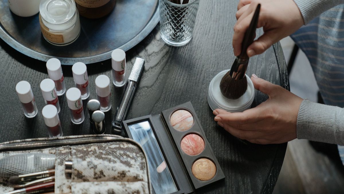 Kosmetyki do makijażu z dużym spadkiem sprzedaży