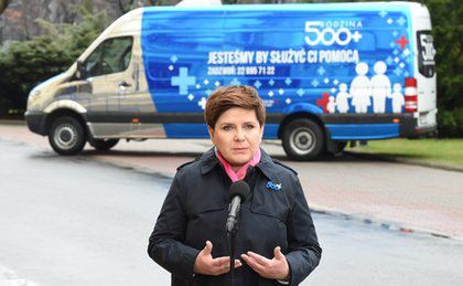 Program "Rodzina 500+". Premier zaskoczona liczbą zgłoszonych wniosków