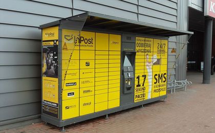 InPost z nową usługą przed świętami. Wyślesz przesyłkę do paczkomatu za granicą