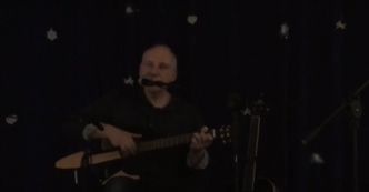 Kuba Sienkiewicz był zmuszony przerwać koncert