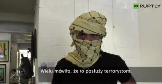 Kuloodporna kefija z kevlaru na wystawie w Bejrucie