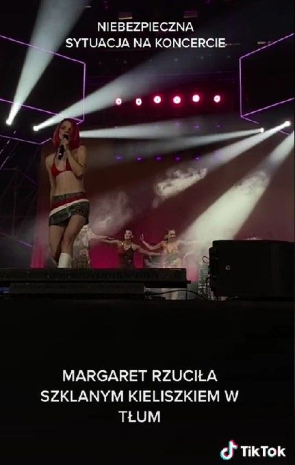 Margaret rzuciła w fanów niebezpiecznym przedmiotem