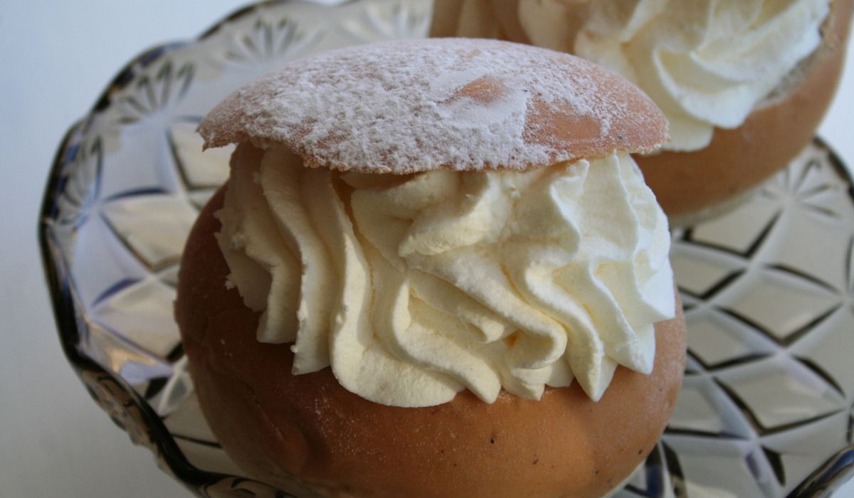 Szwedzkie bułeczki Semla - Pyszności; foto: Canva