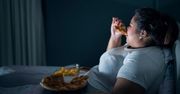 Tych produktów nie jedz na kolację. Prosta droga do nadwagi i problemów ze snem