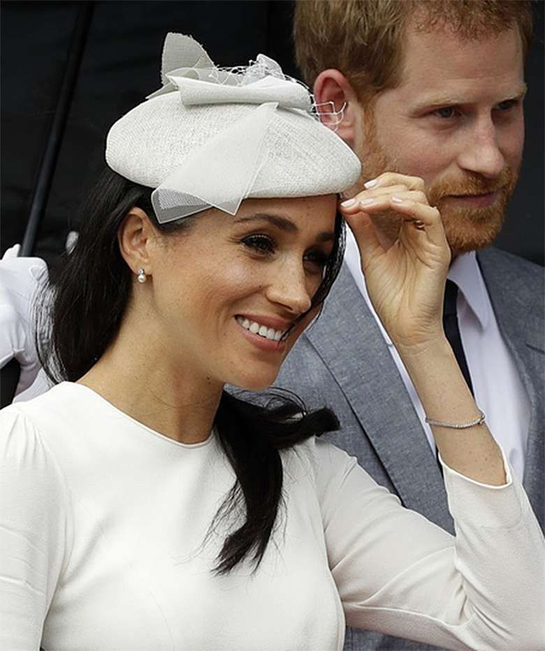Meghan Markle w ciąży i książę Harry przybyli na Fidżi