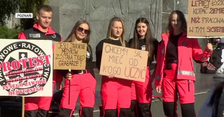 “Młodzi solidarnie z Protestem Medyków”. Demonstracje w całym kraju.