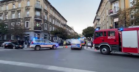 Dziecko jechało chodnikiem na rowerku, zginęło potrącone przez samochód. Kierowca uciekł.