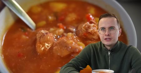 Znany YouTuber odwiedził szpitalną restaurację. Pokazał, co dostał do jedzenia