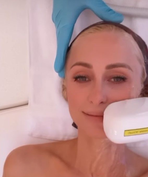 Krzysztof Gojdź otworzył klinikę u Paris Hilton. Wideo
