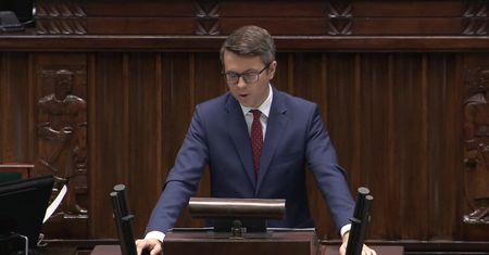 PiS przeforsowało w sejmie przeprowadzenie referendum towarzyszącego wyborom