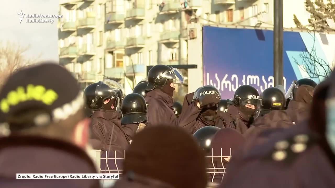 Policja przypuściła szturm na biuro partii, na ulicy starcia. Lider gruzińskiej opozycji zatrzymany