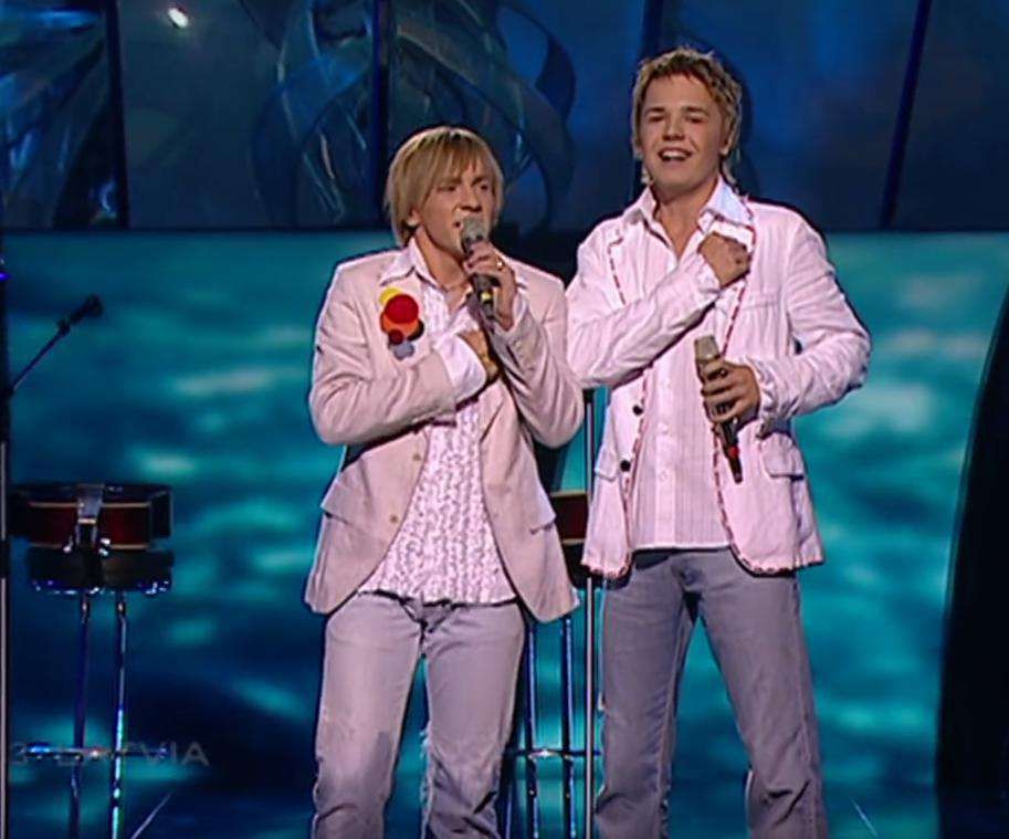 Reprezentant Łotwy na Eurowizji 2005 nie żyje (pierwszy z lewej)