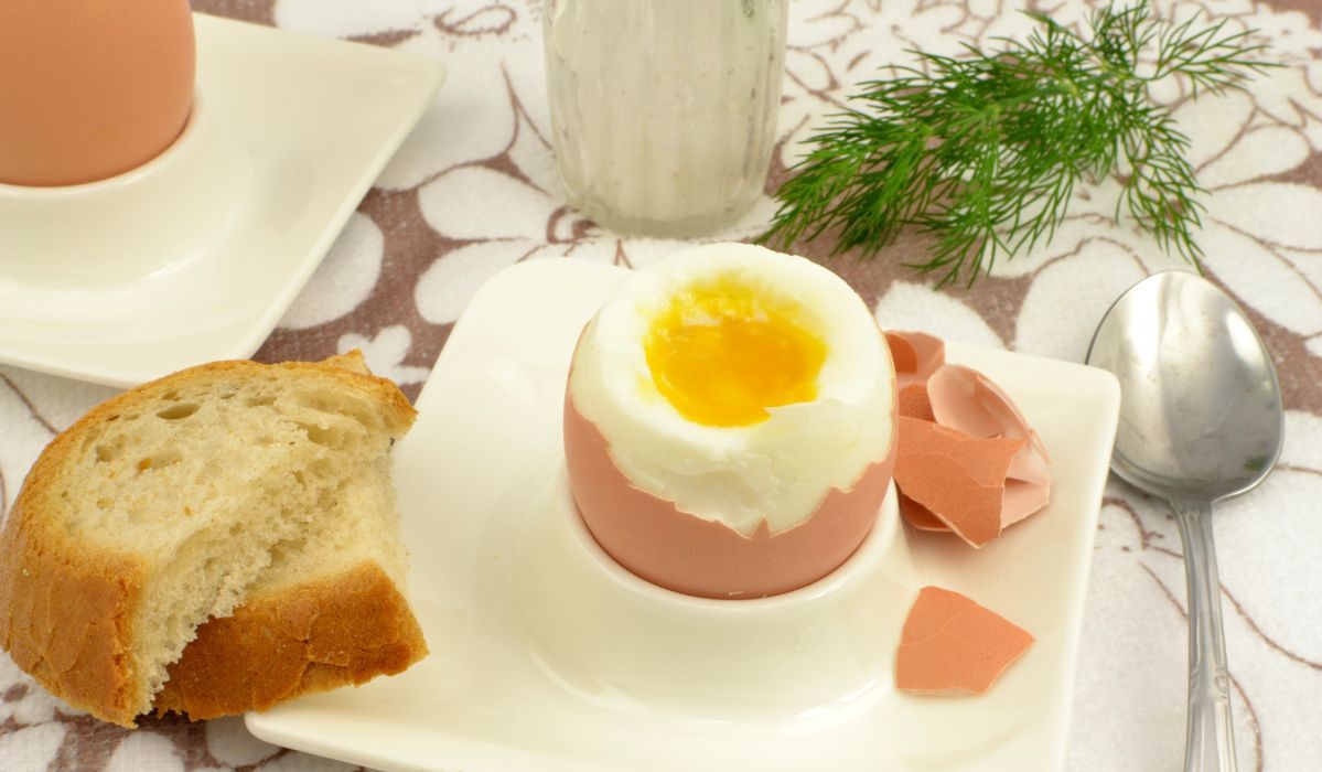 Lubisz jajka na miękko? Jeśli będziesz jeść codziennie, twój organizm szybko zareaguje
