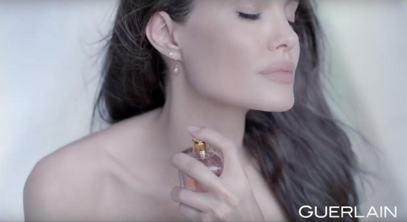 Angelina Jolie w reklamie Mon Guerlain Intense