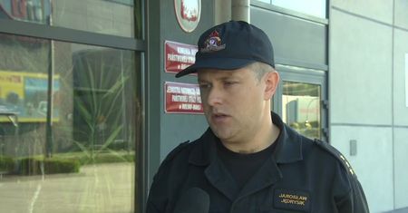 Paralotniarz utknął na linii energetycznej. Doznał poważnych poparzeń