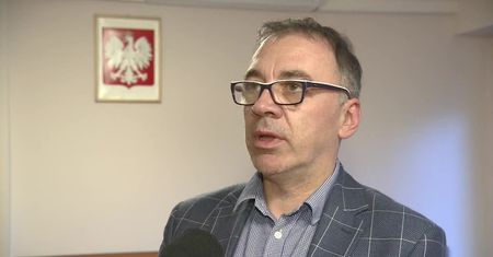 Zaatakowali go przed garażem, ukradli 100 tysięcy w gotówce i diamenty warte cztery miliony złotych