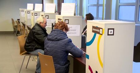 Elektroniczne dowody osobiste już niedługo w całej Polsce. W tym roku otrzyma je nawet 1,5 mln osób