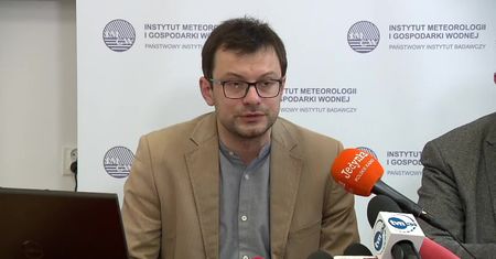 IMGW ogłosiło trzeci, najwyższy poziom zagrożenia powodziowego dla pięciu województw