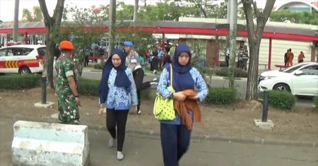 Nowoczesny samolot runął do morza w pobliżu Dżakarty. Na pokładzie było 189 osób