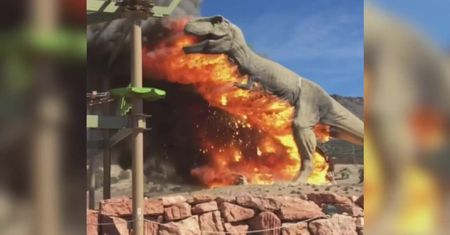 Ogromny tyranozaur spłonął w parku dinozaurów w Kolorado