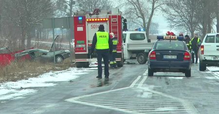 4 osoby zginęły w zderzeniu samochodu osobowego z dostawczym