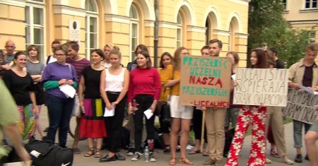 Studenci zawiesili protest. Nadal oczekują odrzucenia reformy J. Gowina
