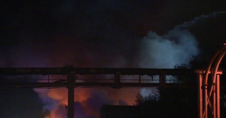 Pożar składowiska odpadów pod Krakowem. Trwa akcja dogaszania