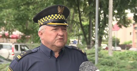 “W środku mogło być ponad 40 stopni”. Dwulatek przez trzy godziny był uwięziony w z rozgrzanym samochodzie