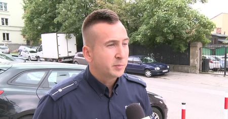 Uciekał przed policją, zostawiając za sobą kłęby dymu. “Był pod wpływem narkotyków”