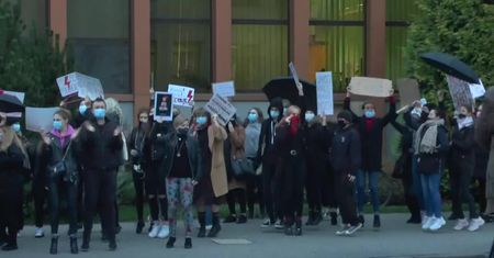 14-latka brała udział w proteście. Policja: jej sprawa trafi do sądu rodzinnego